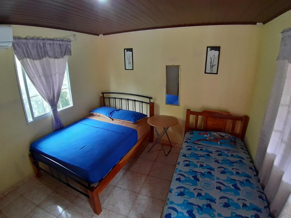 Oceans Hostal Santa Catalina Eksteriør billede