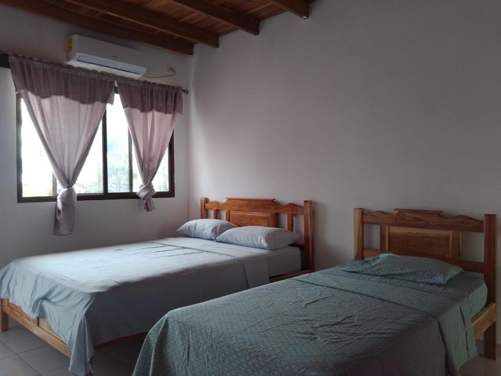 Oceans Hostal Santa Catalina Eksteriør billede