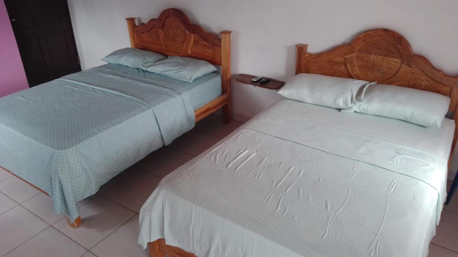 Oceans Hostal Santa Catalina Eksteriør billede