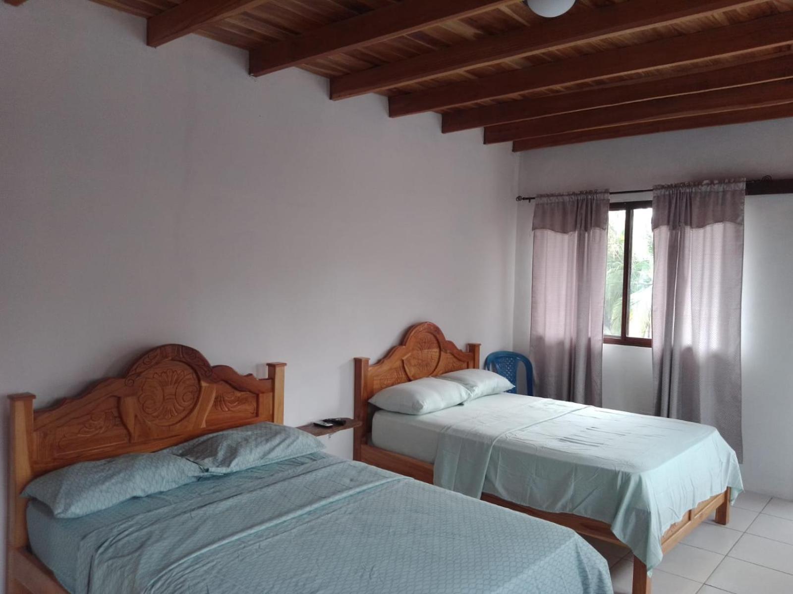 Oceans Hostal Santa Catalina Eksteriør billede